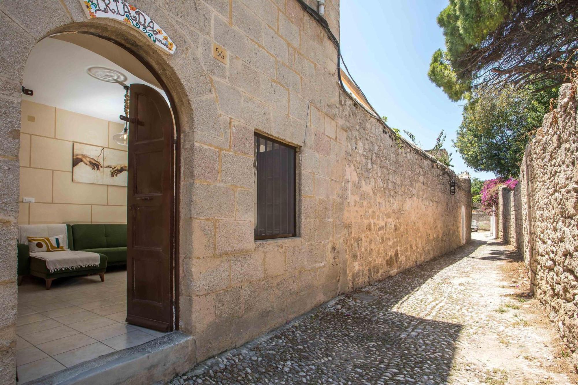 Iriada House Ferienhaus Rhodes City